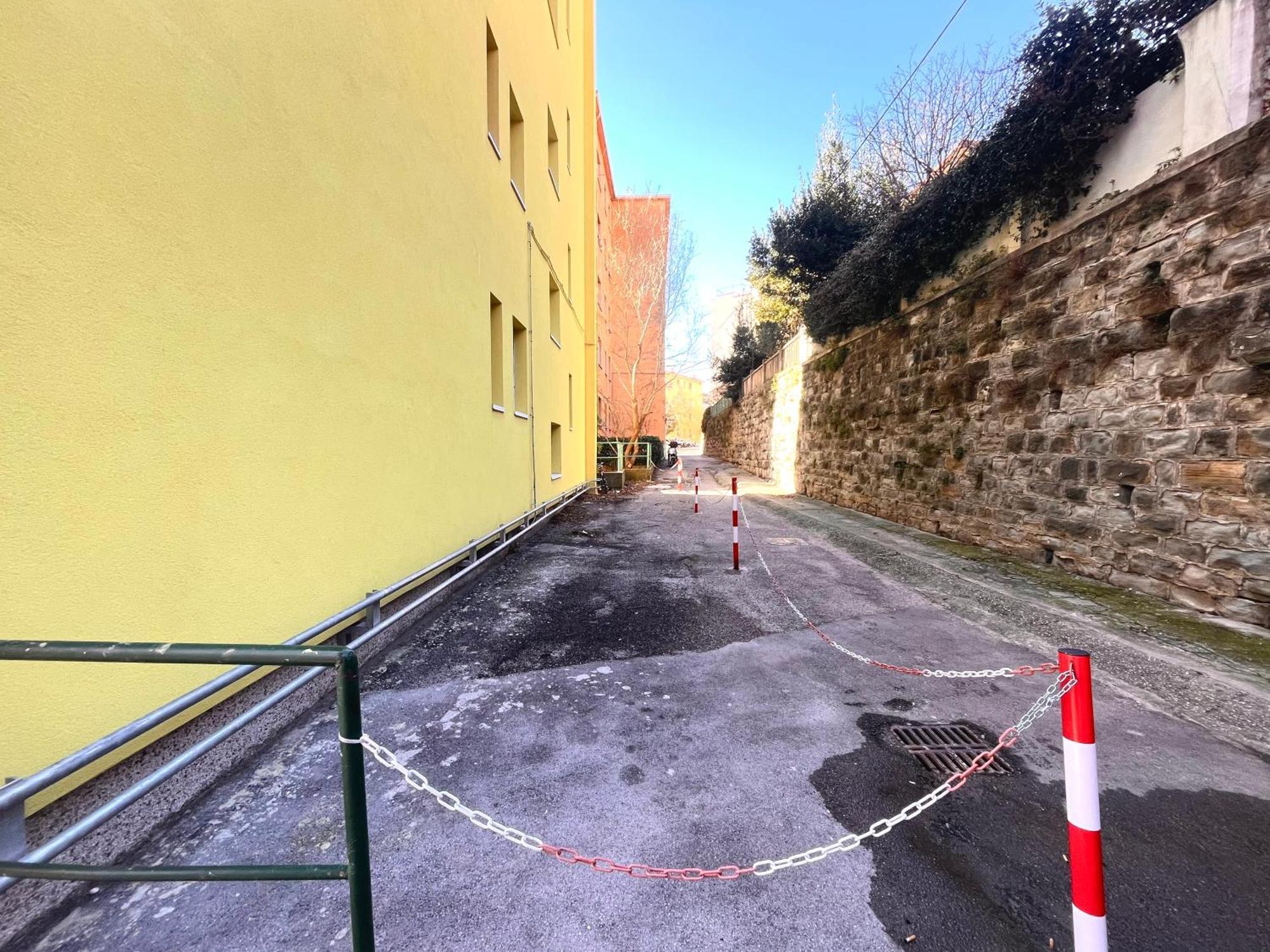 Il Dandy Appartamento Con Parcheggio Trieste Luaran gambar